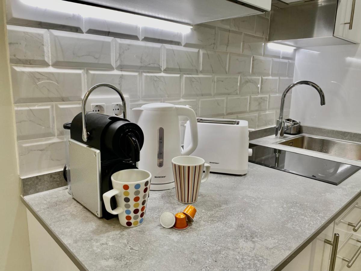 Apartamento Madrid Junto Palacio Real Luaran gambar